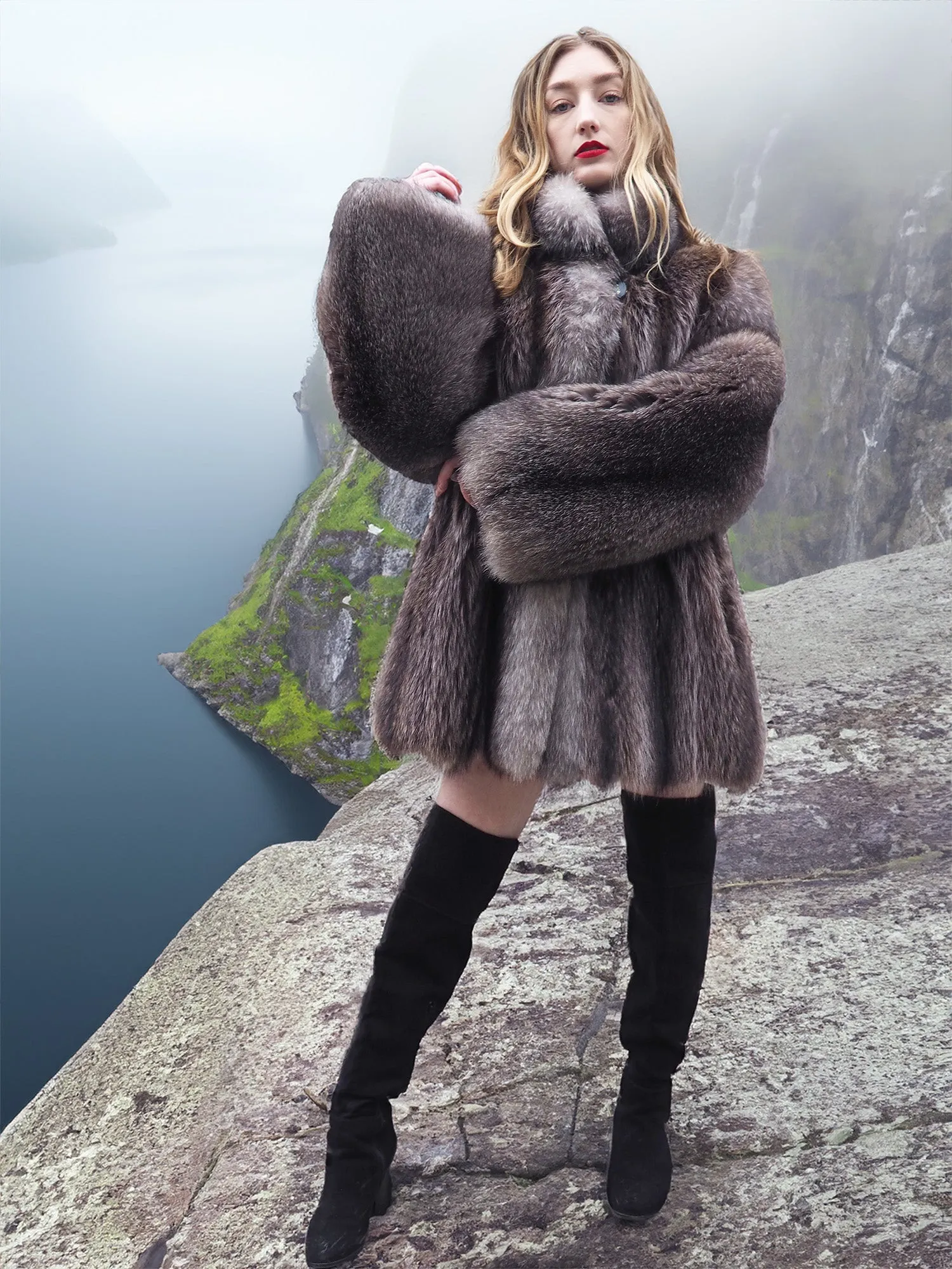 Canadian Raccoon Fur Coat Coats With Indigo Fox Detachable Hood M