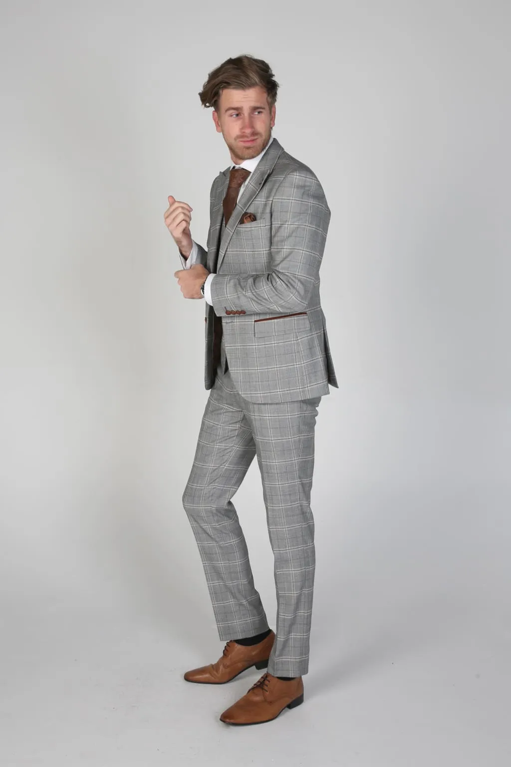 Francis Grey Men's Three Piece Suit