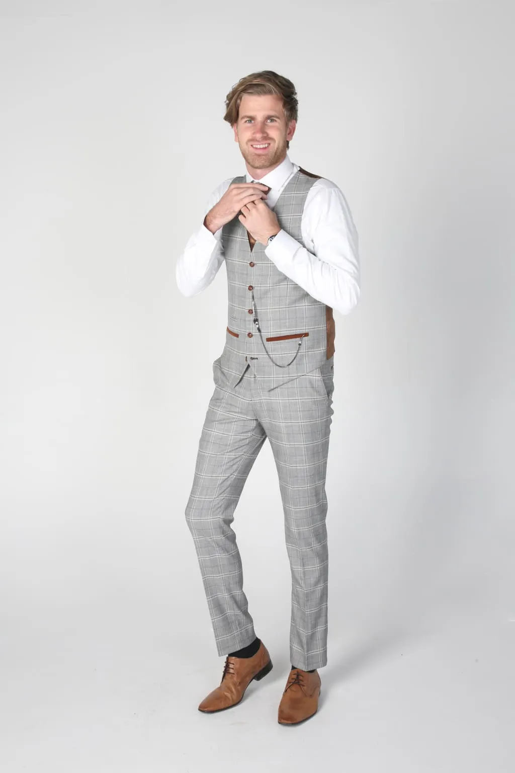 Francis Grey Men's Three Piece Suit