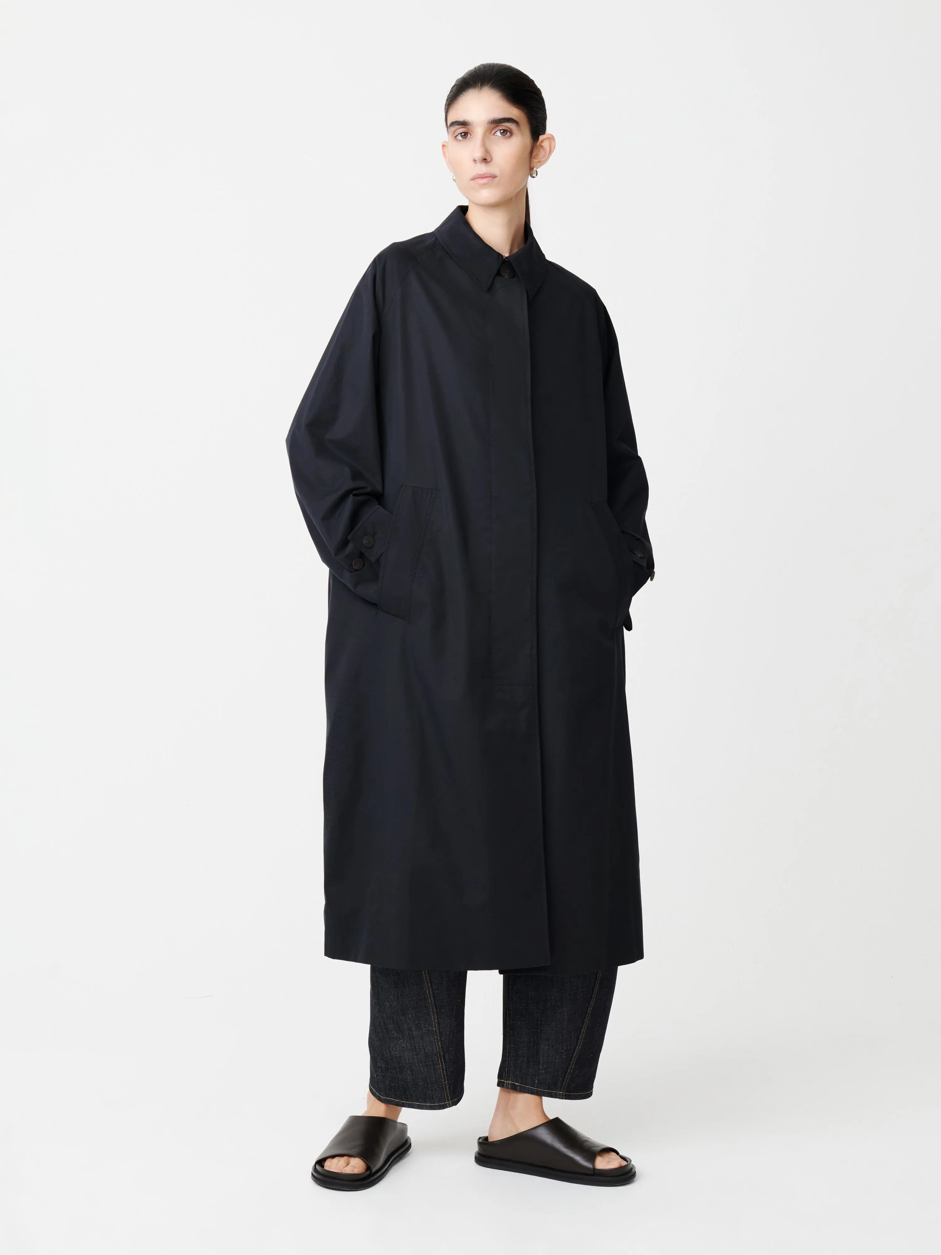 Holin Coat in Dark Navy