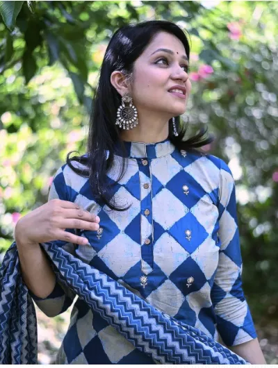 Indigo Checks Designer Kurti Pant Dupatta