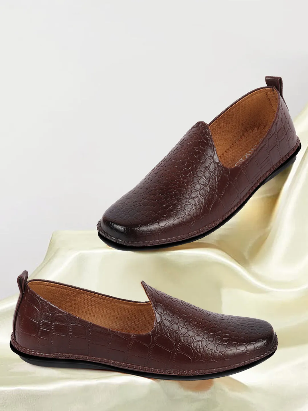 Men Brown Ethnic Slip On Trending Stitched Jutis