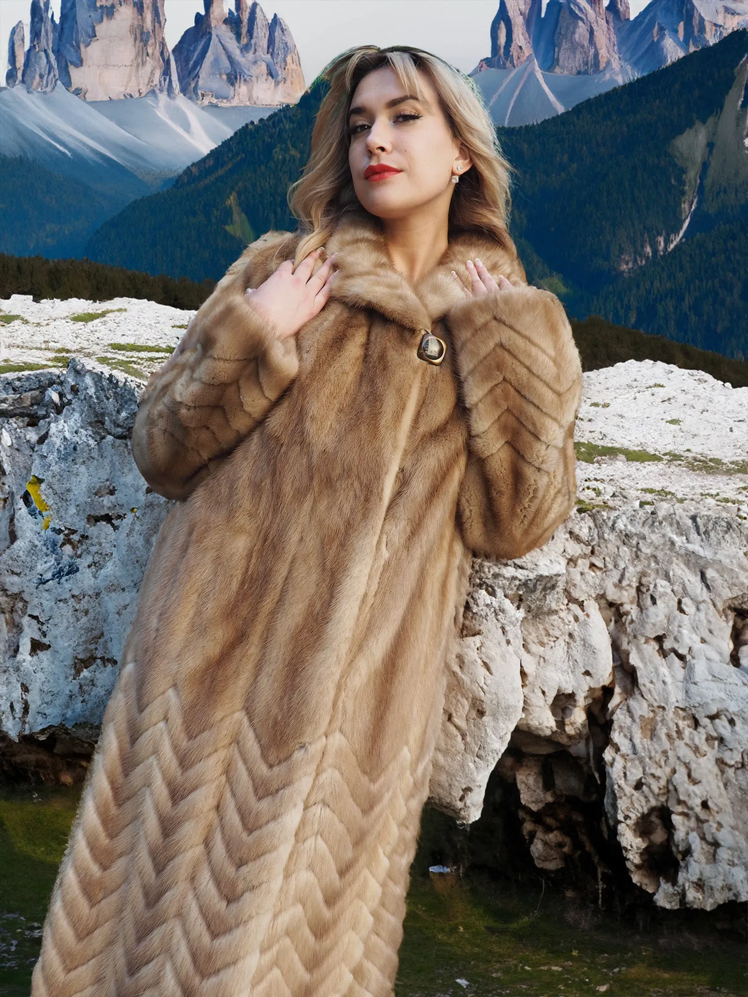 Stunning Pastel Canadian Mink Fur Coat Herring Bone Design 50 Long M