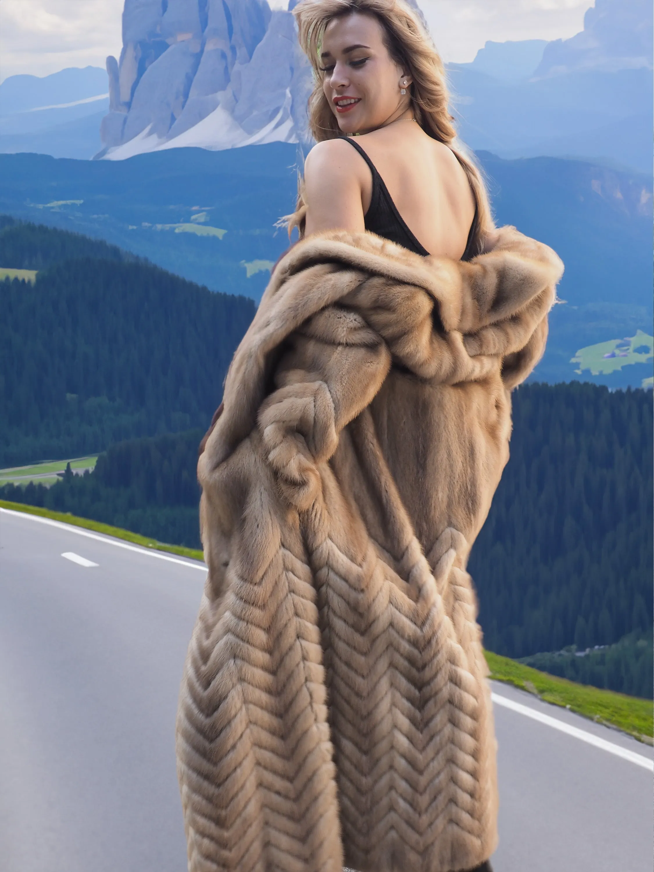 Stunning Pastel Canadian Mink Fur Coat Herring Bone Design 50 Long M