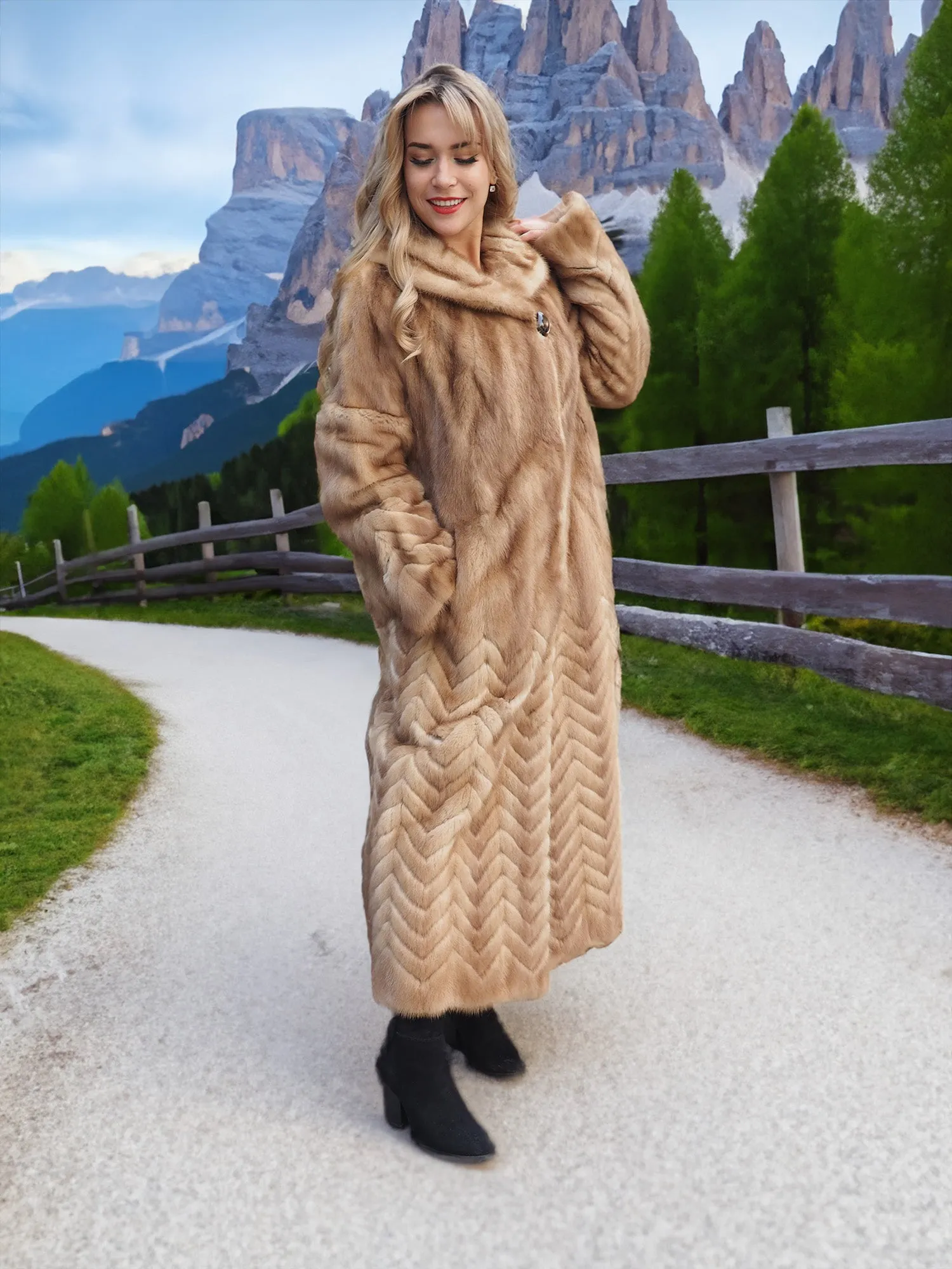 Stunning Pastel Canadian Mink Fur Coat Herring Bone Design 50 Long M